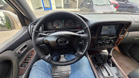 Used 2001 Toyota Land Cruiser image 20