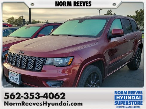 Used 2018 Jeep Grand Cherokee Altitude image 1