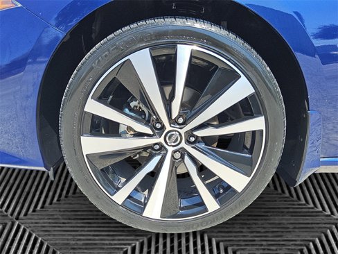 Used 2022 Nissan Altima 2.5 SR image 14