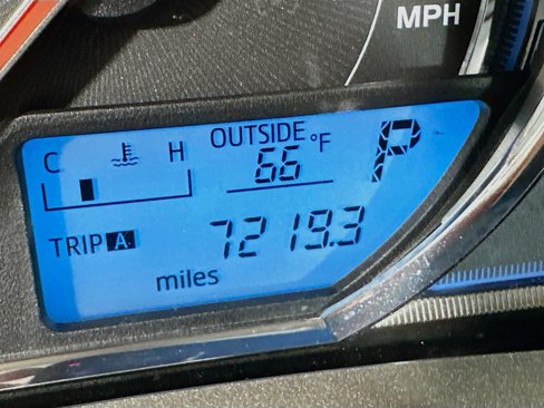Used 2015 Toyota RAV4 Limited image 12