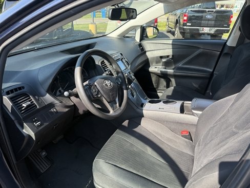Used 2015 Toyota Venza LE image 15