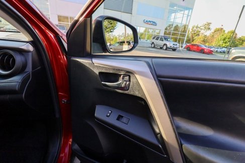 Used 2018 Toyota RAV4 XLE image 29