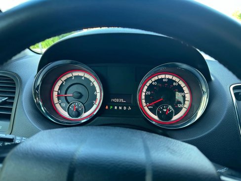 Used 2016 Dodge Grand Caravan SXT image 15