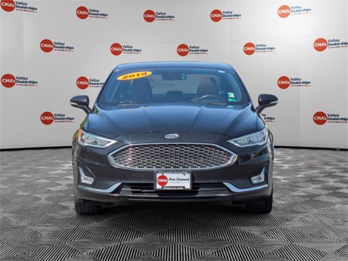 Used 2019 Ford Fusion Titanium image 2