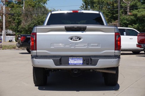 Used 2024 Ford F150 XLT w/ XLT Black Appearance Package image 4