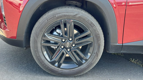 Certified 2024 Chevrolet Trax ACTIV w/ Sunroof Package image 2