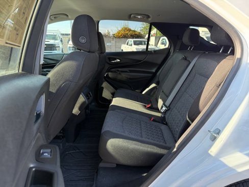 Used 2023 Chevrolet Equinox LT w/ LPO, Floor Liner Package image 16