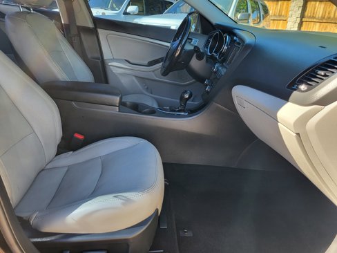Used 2013 Kia Optima EX w/ Premium Pkg image 14