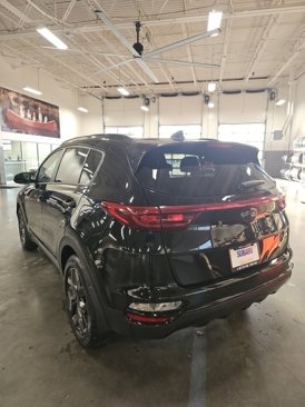 Used 2022 Kia Sportage Nightfall Edition image 8