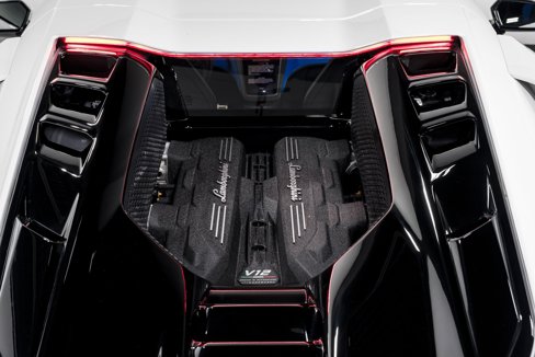 Used 2024 Lamborghini Revuelto image 56