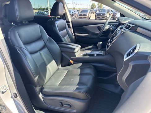 Used 2023 Nissan Murano SV image 13