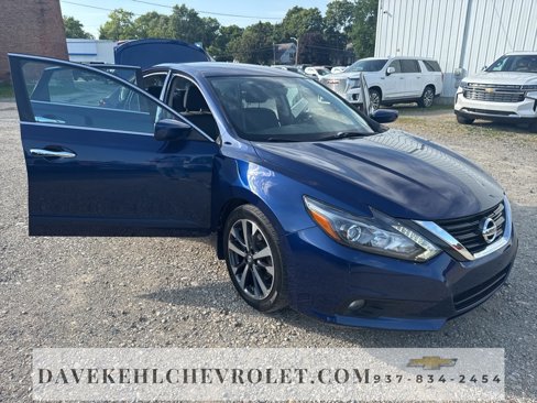 Used 2017 Nissan Altima 2.5 SR w/ LED Appearance Package image 33