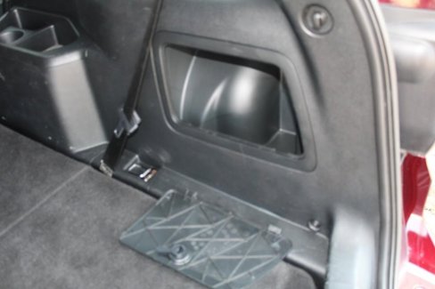 Used 2018 Ford Explorer XLT w/ Equipment Group 202A image 14