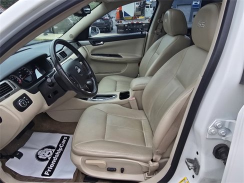 Used 2009 Chevrolet Impala SS w/ Convenience Package image 11