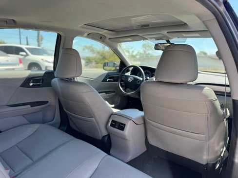 Used 2017 Honda Accord EX-L image 27