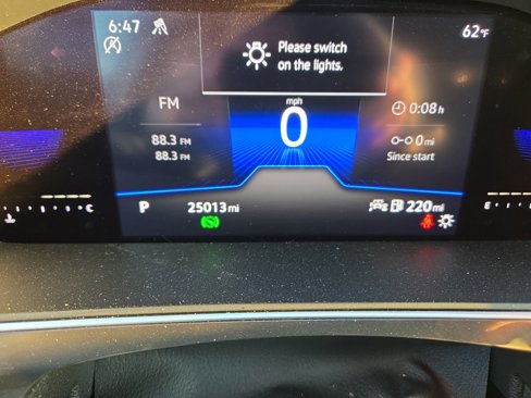 Used 2022 Volkswagen Tiguan SE image 21