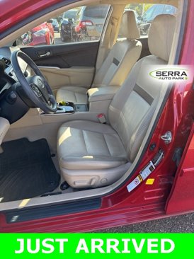 Used 2014 Toyota Camry L image 5