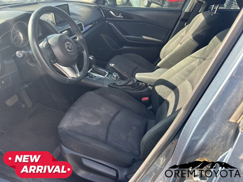 Used 2015 MAZDA MAZDA3 i Touring w/ Technology Package image 9