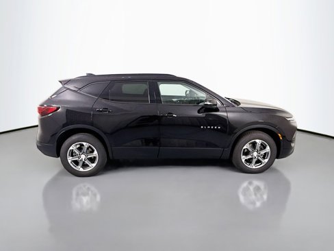 Used 2023 Chevrolet Blazer LT image 8