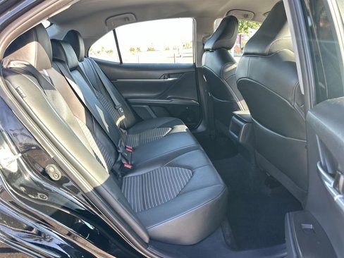 Used 2023 Toyota Camry SE image 34
