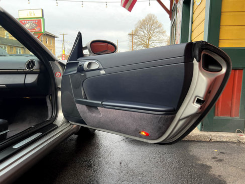 Used 2005 Porsche Boxster image 26