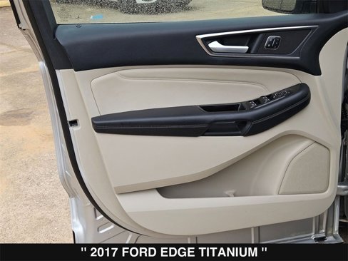 Used 2017 Ford Edge Titanium image 11