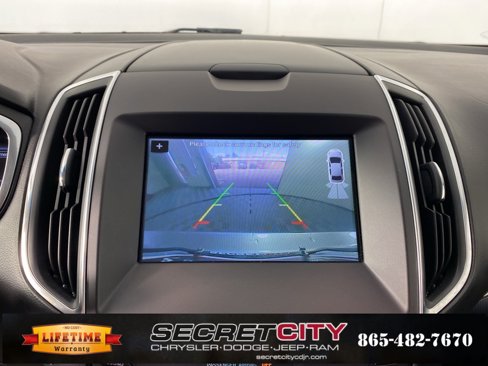 Used 2016 Ford Edge Titanium image 23