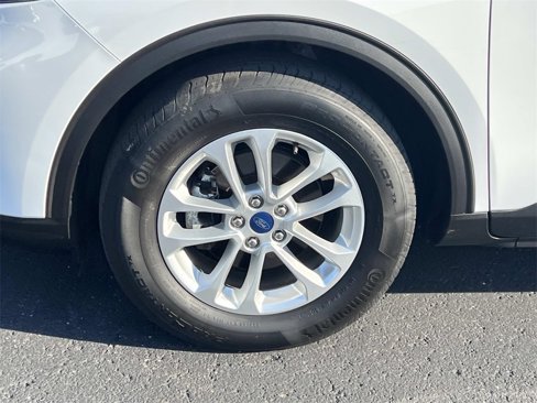 Used 2020 Ford Escape SE image 9