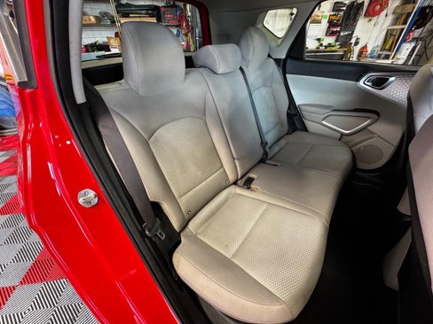 Used 2022 Kia Soul LX w/ Technology Package image 10