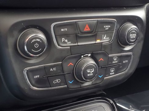 Used 2021 Jeep Compass Limited w/ Sun and Sound Group image 26