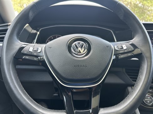 Used 2020 Volkswagen Jetta SE w/ SE Cold Weather Package image 22