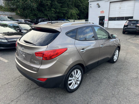 Used 2010 Hyundai Tucson Limited image 10