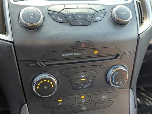 Used 2017 Ford Edge SE w/ Cargo Accessory Package image 9