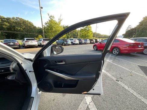 Used 2017 Lexus IS 200t image 41
