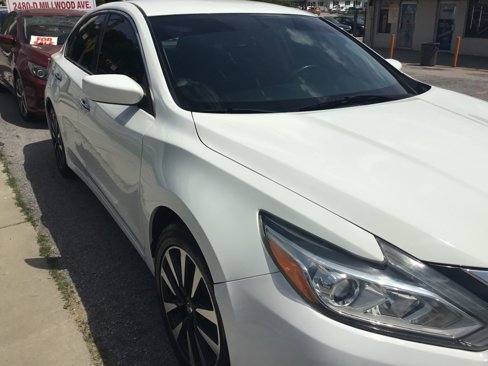 Used 2018 Nissan Altima 2.5 SV image 3