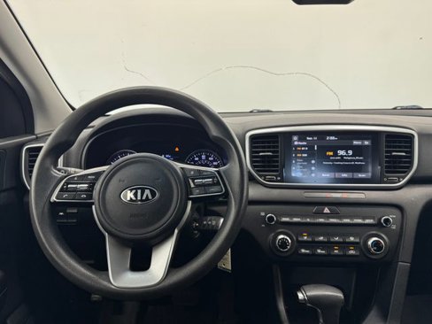 Used 2020 Kia Sportage LX image 3