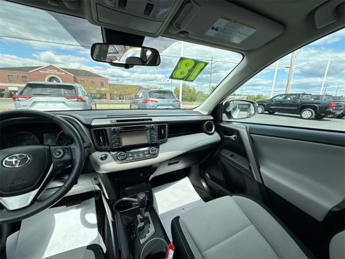Used 2018 Toyota RAV4 XLE image 11