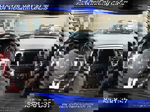 Used 2011 Jeep Grand Cherokee Laredo image 16