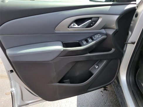 Used 2018 Chevrolet Traverse LT image 19