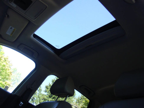 Used 2024 Honda CR-V EX-L image 13