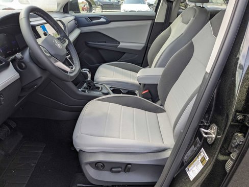 New 2024 Volkswagen Taos SE image 14
