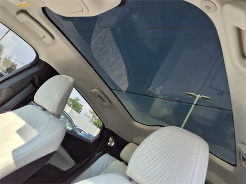 Used 2022 Ford Mustang Mach-E Premium image 7