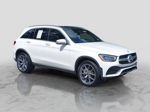 Used 2020 Mercedes-Benz GLC 300 image 3