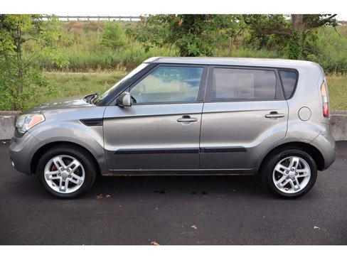 Used 2011 Kia Soul + image 4