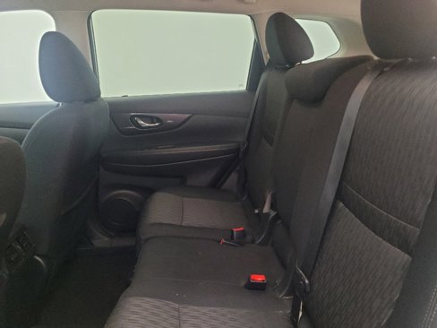 Used 2018 Nissan Rogue SV image 18