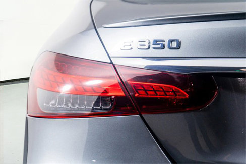 Used 2022 Mercedes-Benz E 350 Sedan image 13