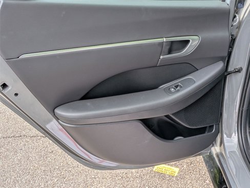 Used 2022 Hyundai Sonata SEL w/ Convenience Package image 28