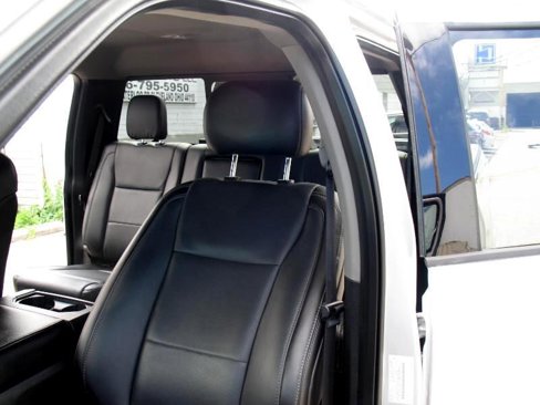 Used 2017 Ford F150 Lariat image 38