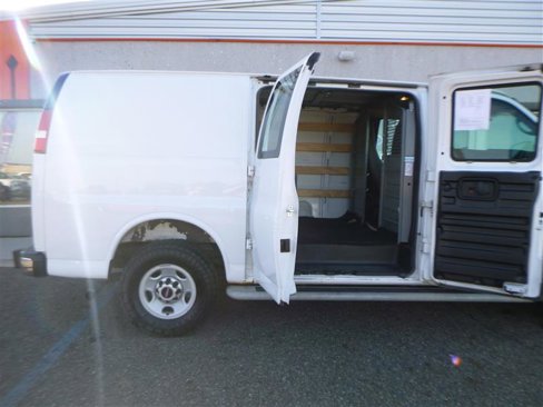 Used 2015 GMC Savana 2500 image 4