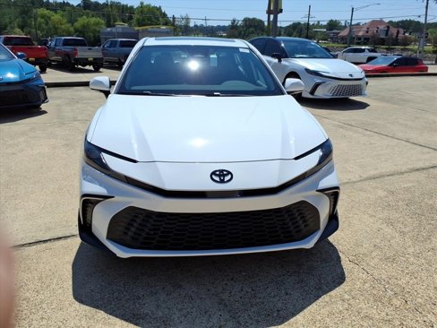 New 2025 Toyota Camry SE image 9